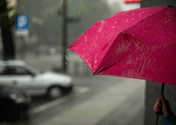 Pripremite kišobran za naredne dane, pljuskovi i grmljavina svaki dan