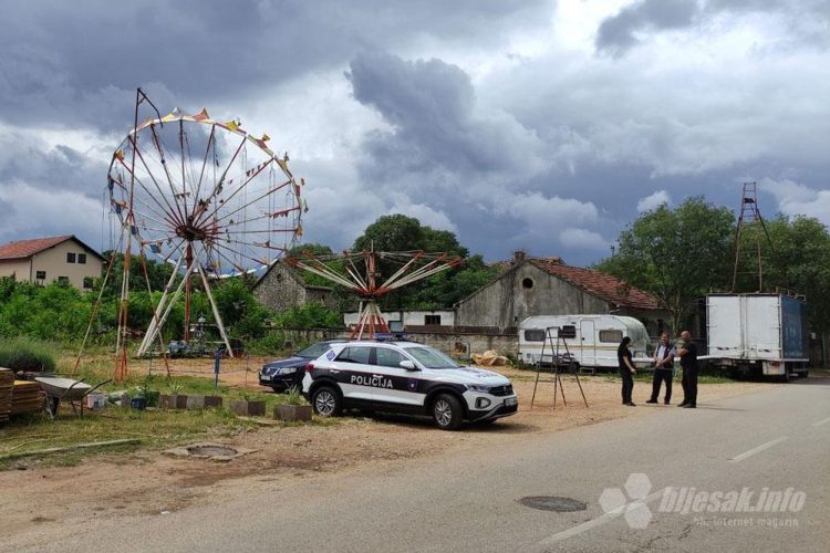 Pad s ringišpila u Ljubuškom: Troje djece zadržano na liječenju u mostarskoj bolnici