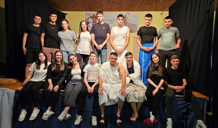 Frama Kočerin izvela predstavu “Milosrdni otac”