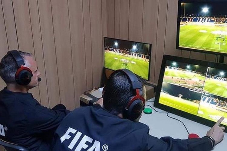 Englezi ukidaju VAR-sustav?! Na pomolu radikalna promjena: ‘To se protivi duhu nogometa’