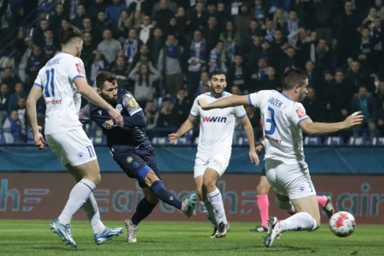 Europa, licence, smanjenje broja klubova Wwin lige BiH, stadioni dobivaju hibridne travnjake, iako (pre)sporo…