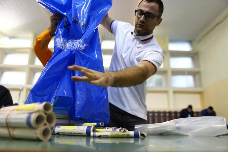 SIP planira izabrati 12.000 dužnosnika u biračke odbore