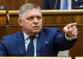 Pokušaj atentata na slovačkog premijera, ustrijeljen s više hitaca u prsa i trbuh