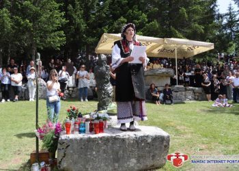 FOTO/VIDEO: Tisuće vjernika na Kedžari proslavilo ‘Divin dan’