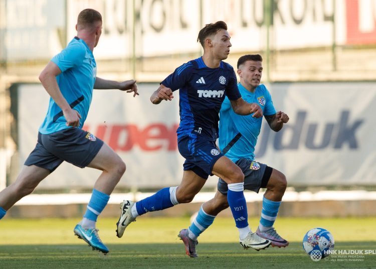 FOTO: Hajduk slavio protiv Posušja na Poljudu