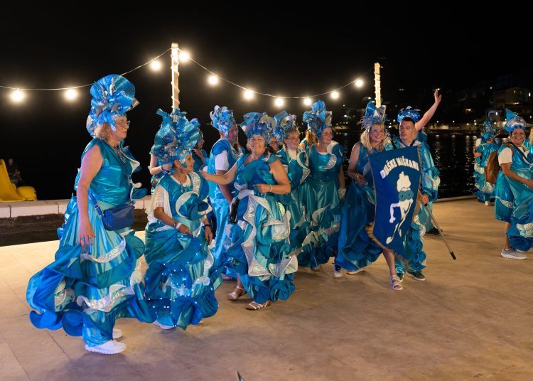 FOTO: Održan prvi Međunarodni ljetni turistički karneval u Neumu