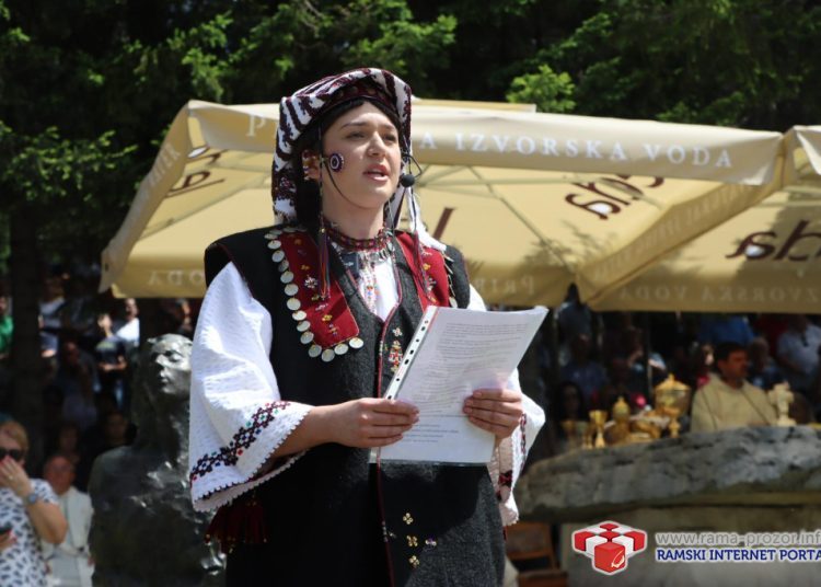 FOTO/VIDEO: Tisuće vjernika na Kedžari proslavilo ‘Divin dan’