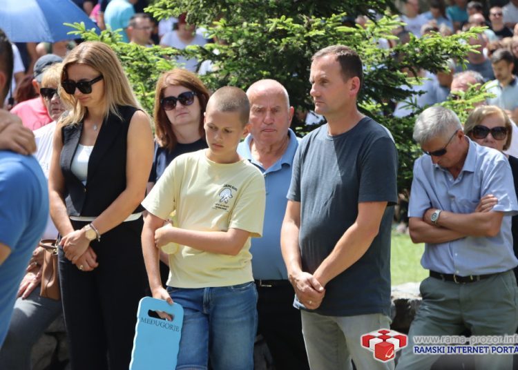 FOTO/VIDEO: Tisuće vjernika na Kedžari proslavilo ‘Divin dan’