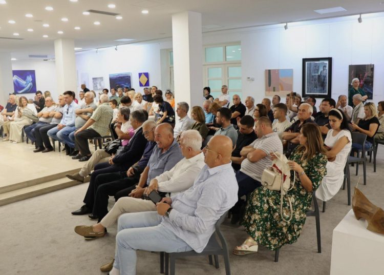 U Mostaru predstavljena knjiga ‘Bijeli put – Put čovjekoljublja 1994.‘