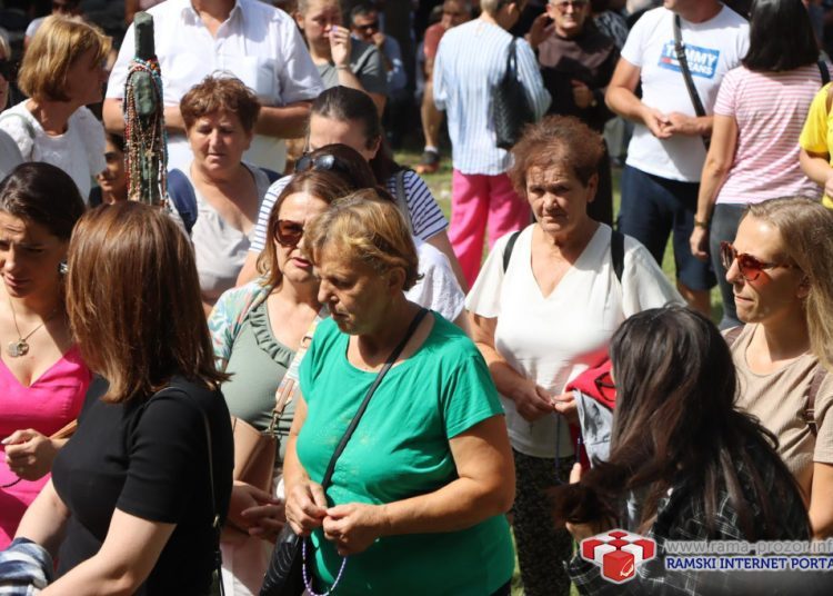 FOTO/VIDEO: Tisuće vjernika na Kedžari proslavilo ‘Divin dan’