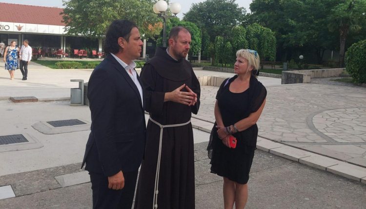 Ministrica Sanja Vlaisavljević posjetila Humac i najstariji muzej u BiH: Potpora projektima od značaja za kulturu ljubuškog kraja