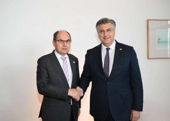 Plenković u Dubrovniku razgovarao sa Schmidtom: ‘Hrvatska se snažno zalaže za europski put BiH‘