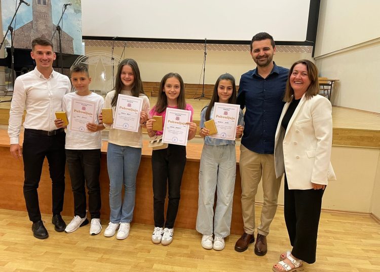 Svečano obilježen Dan škole Ivana Mažuranića Posušje