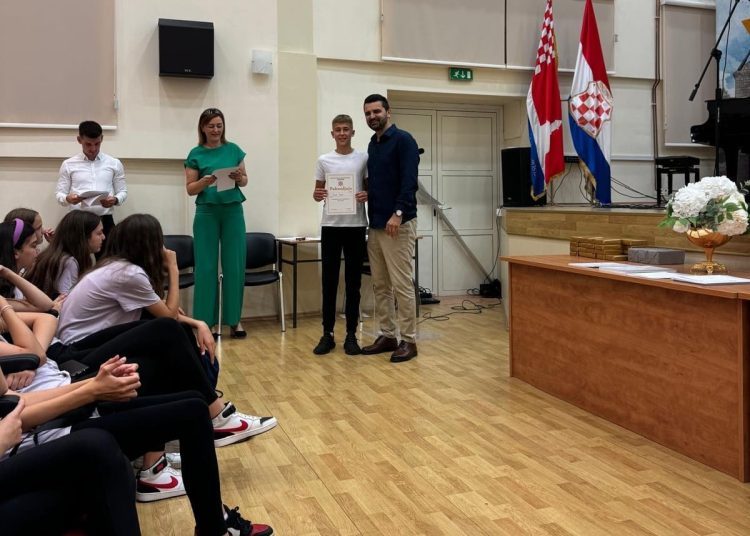 Svečano obilježen Dan škole Ivana Mažuranića Posušje
