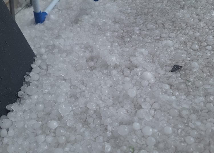 Snažno nevrijeme praćeno tučom pogodilo Široki Brijeg