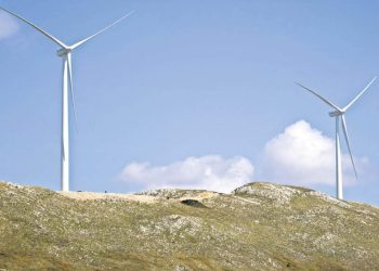 Tomislavgrad s Fealovim vjetroparkom obnavlja ceste, gradi vodovode…