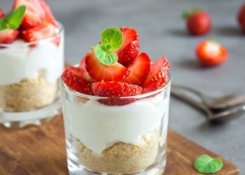 Kad ste u žurbi: Cheesecake u čaši koji ćete pripremiti puno brže nego klasičnu verziju