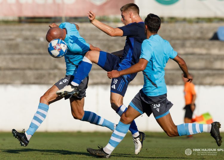 FOTO: Hajduk slavio protiv Posušja na Poljudu