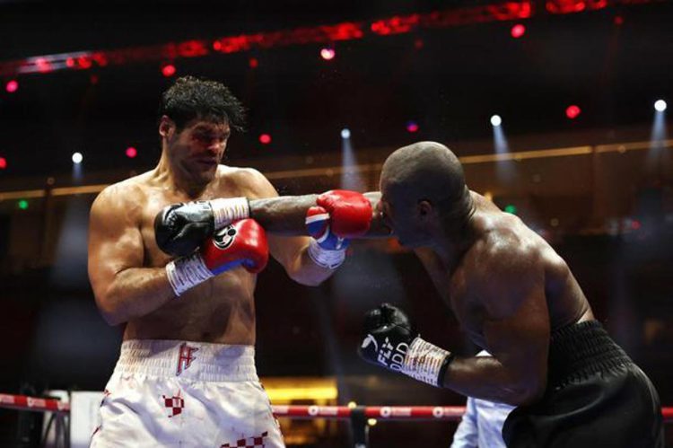 Filip Hrgović teško poražen u okršaju za svjetski naslov