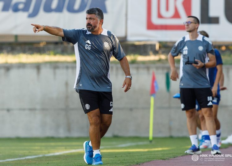 FOTO: Hajduk slavio protiv Posušja na Poljudu