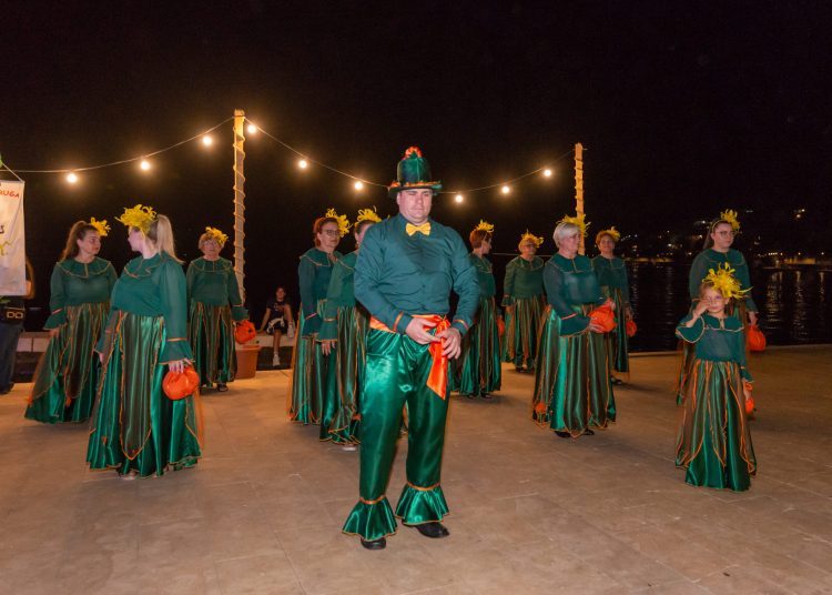 FOTO: Održan prvi Međunarodni ljetni turistički karneval u Neumu