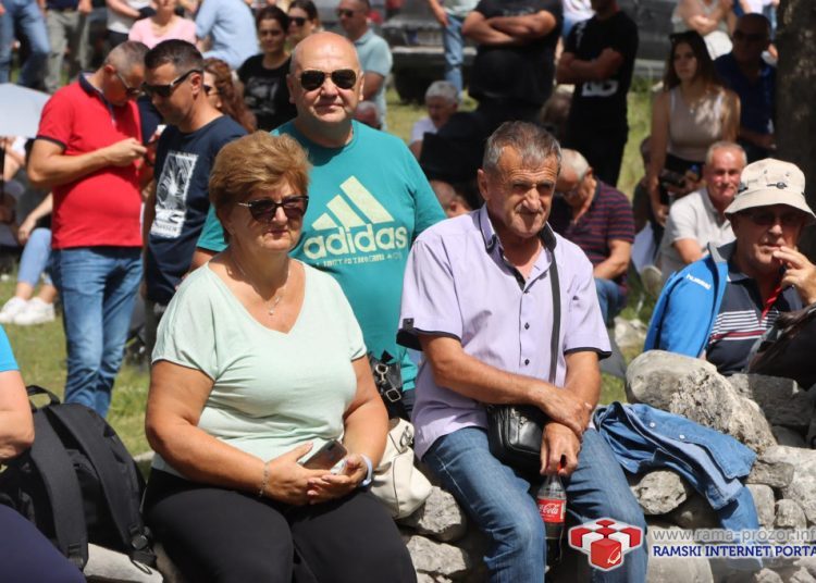 FOTO/VIDEO: Tisuće vjernika na Kedžari proslavilo ‘Divin dan’