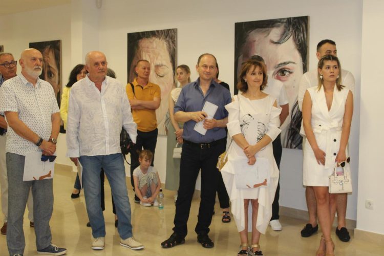 Otvorena izložba Lovre Artukovića, prva u BiH