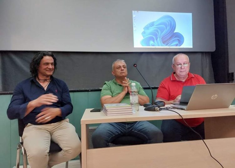 U Širokom Brijegu održana tribina “Ovisnost o kockanju’