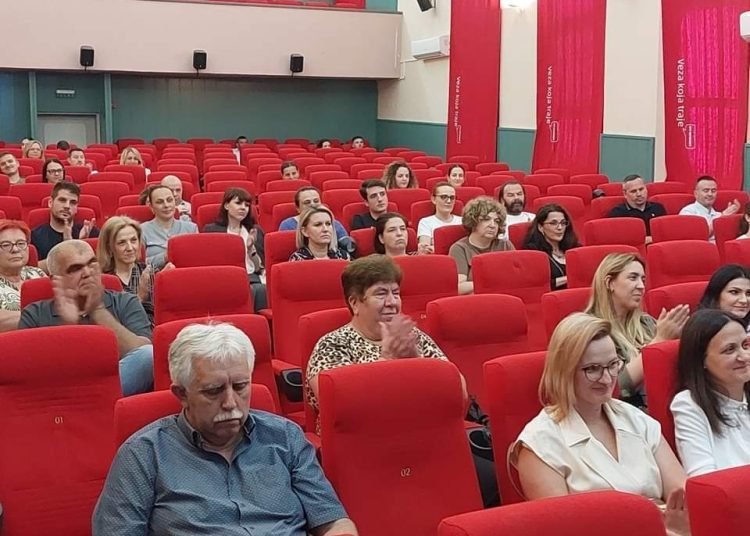 U Širokom Brijegu održana tribina “Ovisnost o kockanju’