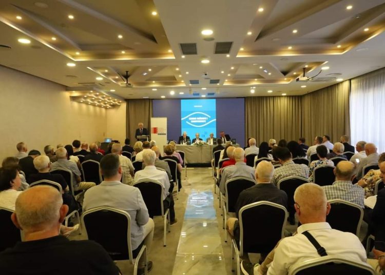 Čović nazočio predstavljanju knjige akademika Mladena Bevande i otvaranju biste akademiku Jakovu Peharu