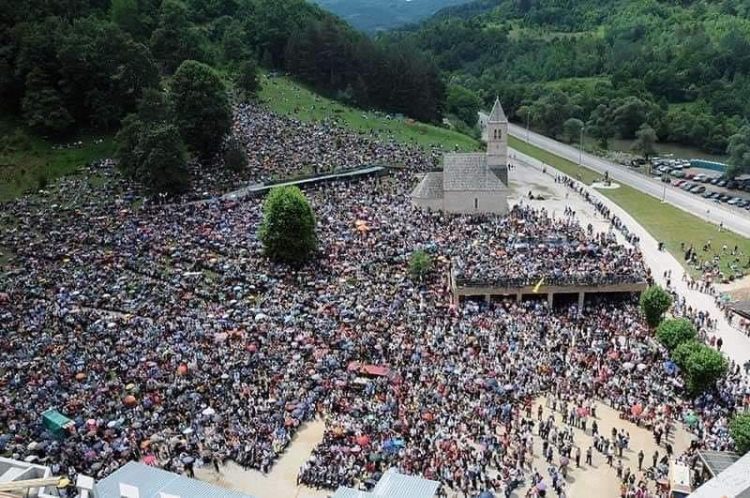 Više od pedeset tisuća vjernika na uočnici sv. Ivana Krstitelja u Podmilačju