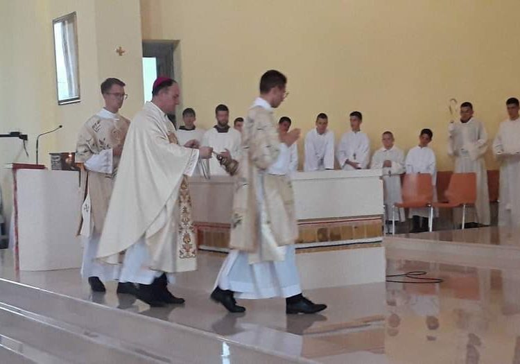 Blagoslovljena i posvećena nova crkva sv. Ivana Krstitelja u Rodoču