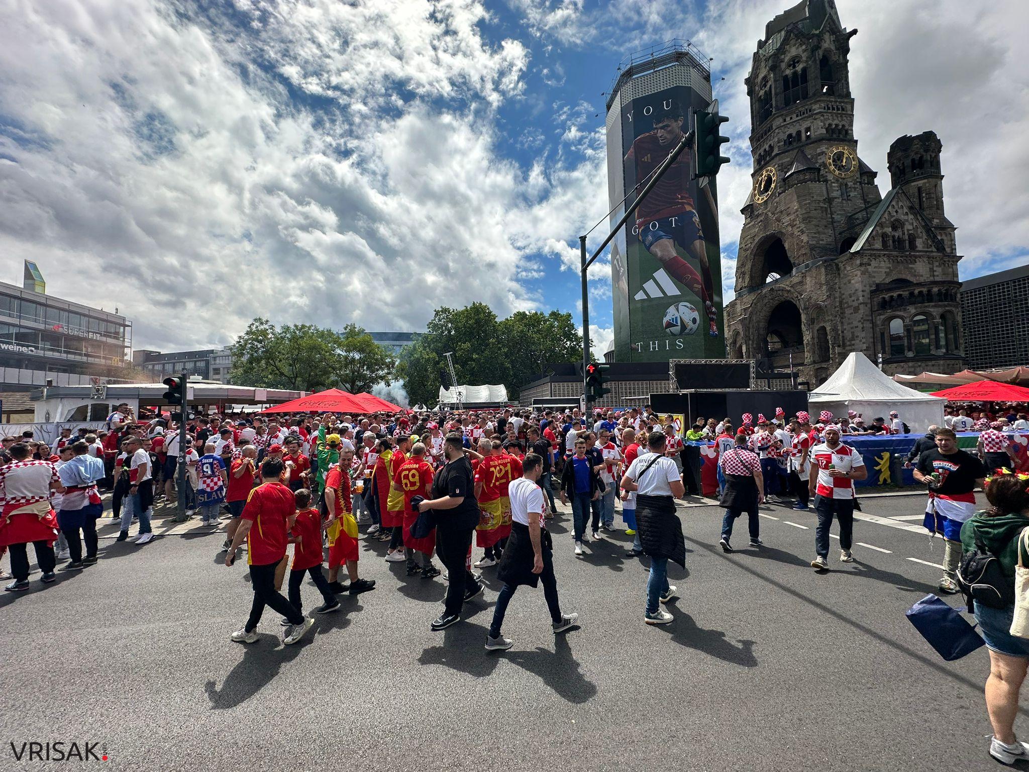 Hrvatski navijači na ulicama Berlina čekaju okršaj sa Španjolskom