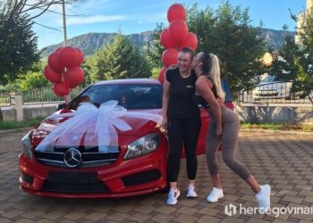 Ljubušanka poklonika automobil svojoj zaposlenici