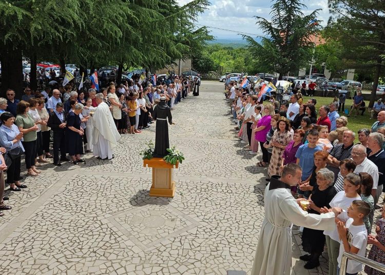 Proslavljen sveti Ante u Ljubotićima