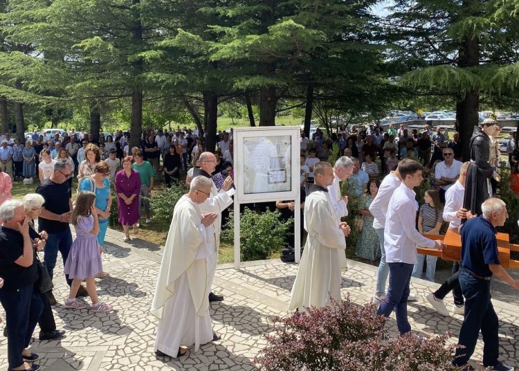 Proslavljen sveti Ante u Ljubotićima