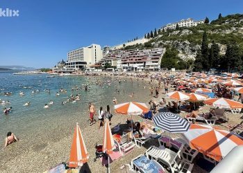 Neum pun turista: Za vikend se očekuje da bi mogao biti 100% popunjen