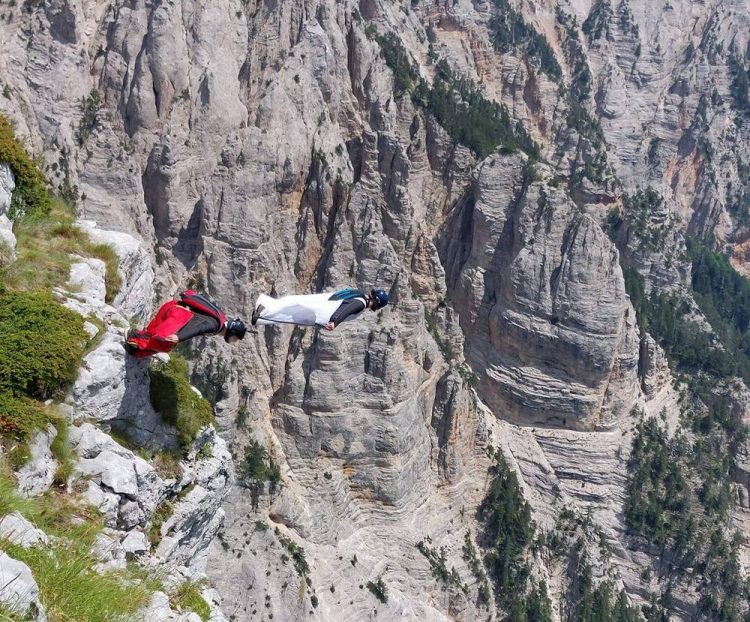 Ledi krv u žilama: Prvi BASE Jump u Parku prirode Blidinje