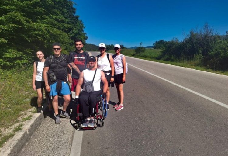 Livnjak Jozo Klišanin u kolicima hodočastio u Međugorje