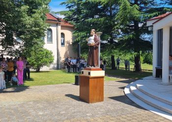 Na Uočnicu i blagdan svetog Ante prijenost svetih misa uživo iz Uzarića