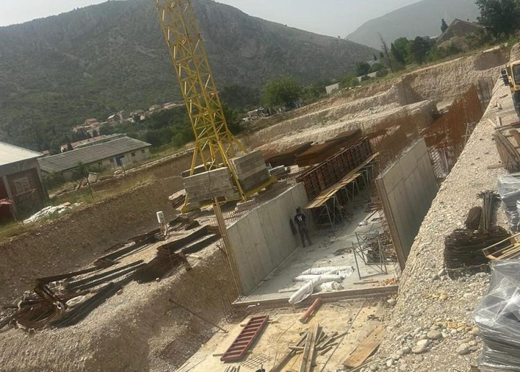 Nastavljeni radovi na Olimpijskom bazenu u Mostaru, pogledajte dokle se stiglo