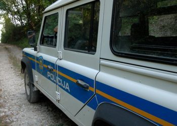 Strava u Slavonskom Brodu: Sin ubio roditelje?