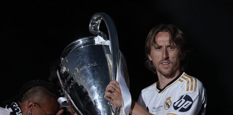 Modrić navijačima Reala: Vidimo se iduće sezone