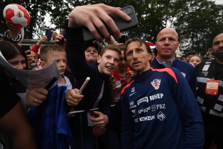 Hrvatska odradila prvi trening u Neuruppinu pred tisućama navijača