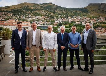 Američki veleposlanik okupio hrvatsku oporbu u BiH, evo o čemu su razgovarali