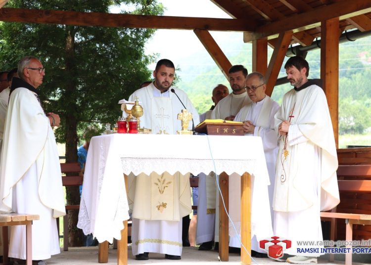 FOTO: U Doljanima svečano proslavljen sv. Ilija
