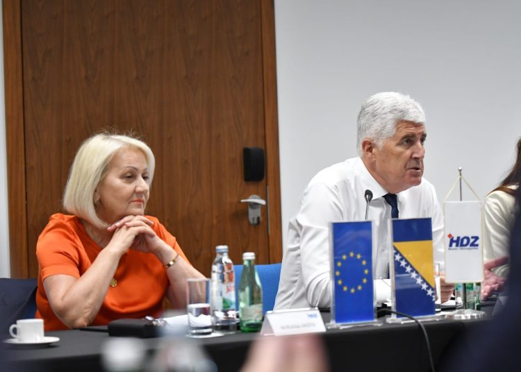 U Splitu održana zajednička sjednica Predsjedništva HDZ-a i HDZ-a BiH
