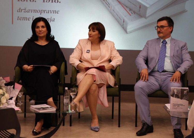 U Mostaru predstavljena znanstvena monografija “Hrvatska politika u Bosni i Hercegovini 1878. – 1918. državnopravne teme i pitanja”