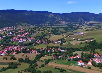 Otvorenje hrvatskog doma “Stjepan Radić” u Šujici i koncert Tihe Orlića