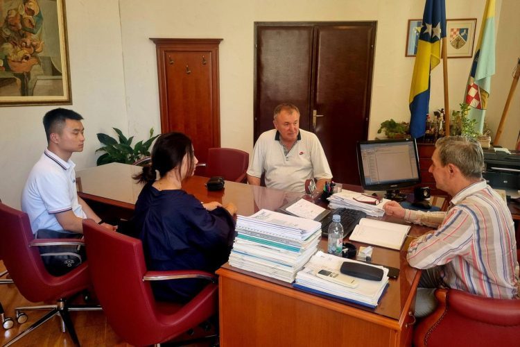 Most Počitelj uskoro u funkciji: Postavlja se zaštitna ograda i završni slojevi asfalta